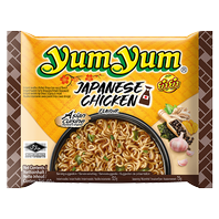 Instantní nudlová polévka YumYum s příchutí japonské kuře 60 g